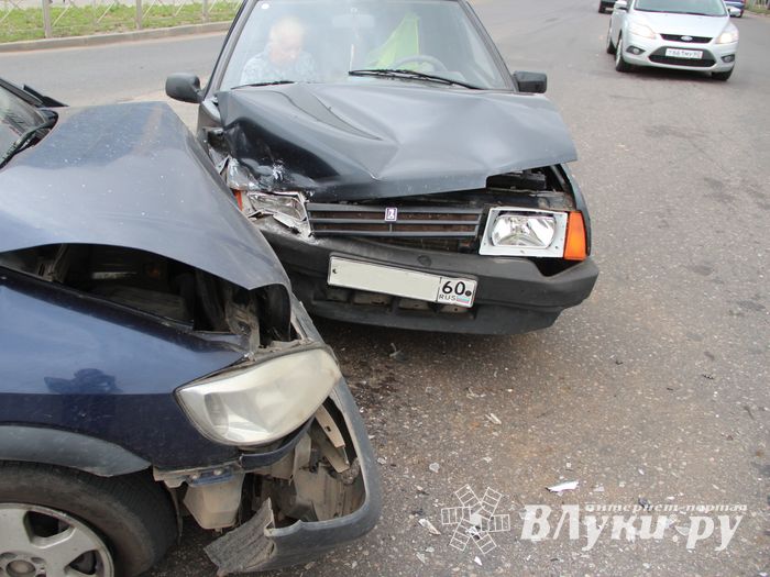 ДТП с пострадавшими на пр. Октябрьском (ФОТО)