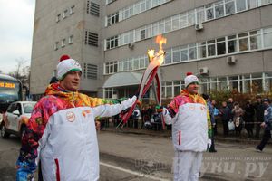 Эстафета Олимпийского огня в Изборске и Пскове