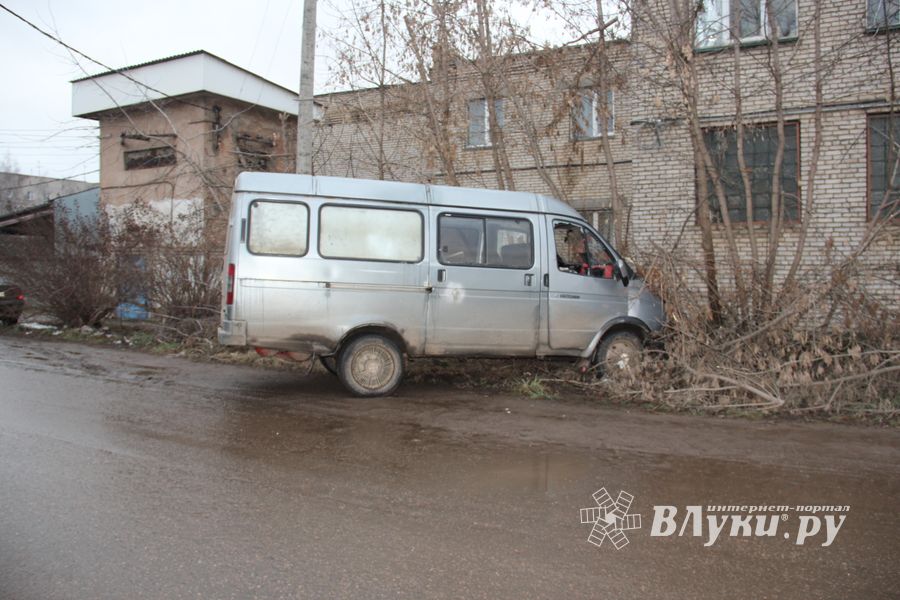 Нетрезвый водитель устроил ДТП на улице Мурманской (ФОТО)