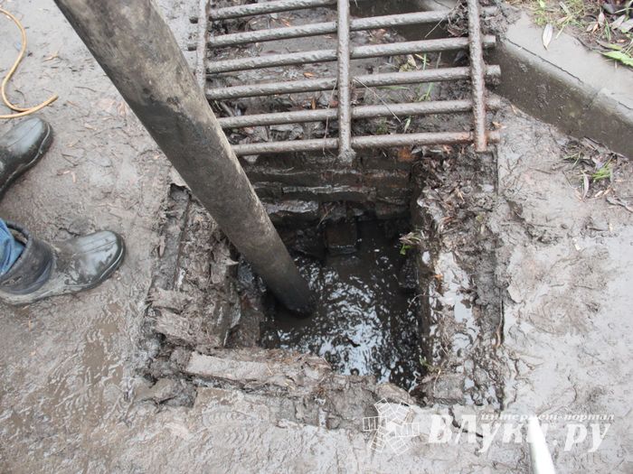 На пр. Гагарина временно затруднено движение (ФОТО)