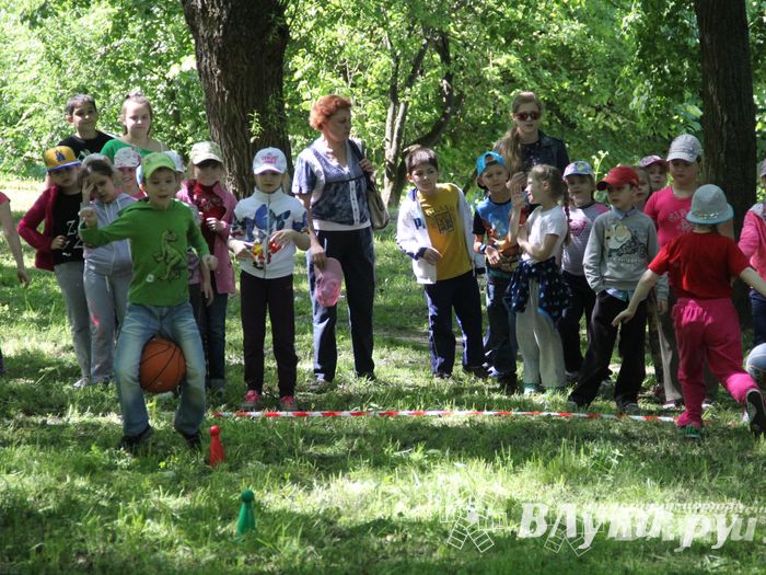 В Великих Луках прошла эстафета «Лабиринты лета» (фото)
