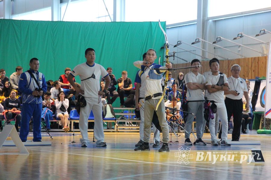 В Великих Луках завершились соревнования по стрельбе из лука «Надежды России» (ФОТО)