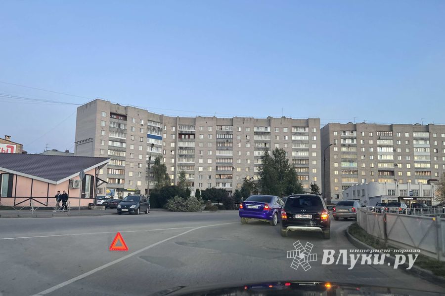 Из-за ДТП на кольце затруднено движение (ФОТО)