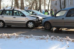 Лобовое столкновение на пр-те Гагарина в Великих Луках (ФОТО)