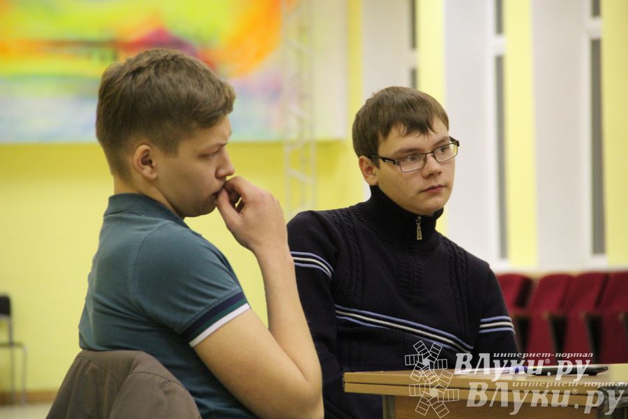 Третий тур игр «Что? Где? Когда?» состоялся вчера в ДК ЛК (фото)