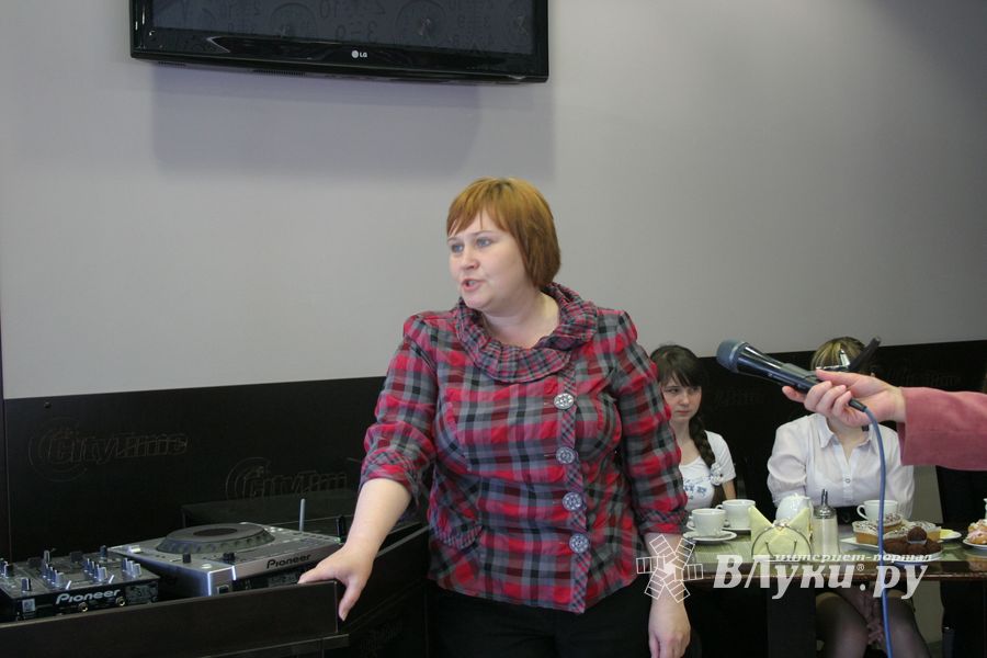 Великолукские школьники посетили "Литературное кафе"