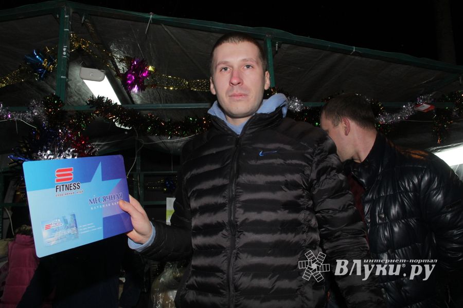 Великие Луки к встрече Нового года готовы (ФОТО)