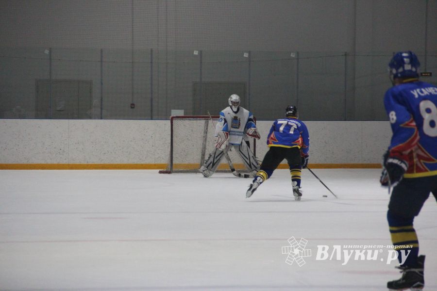 Хоккейная встреча «ЛукиСпорт» — «Барсы» состоялась в «Айсберге» (ФОТО)