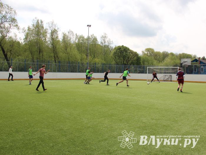 В Великих Луках прошёл Чемпионат по дворовому футболу (ФОТО)