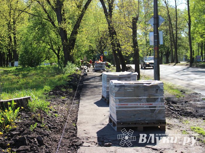 На улицах Дворецкой и Виноградова появится тротуар (ФОТО)