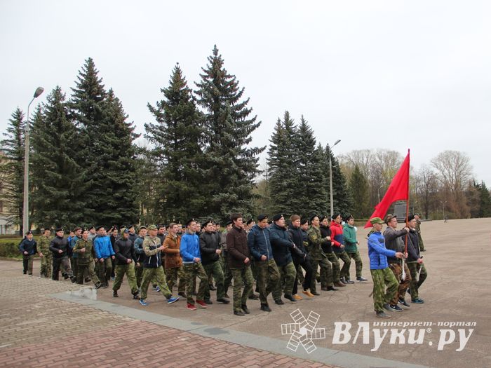 8 лицей готовится к параду 9 мая (ФОТО)