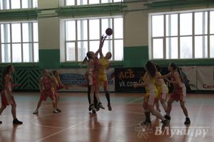 Великолукские баскетболистки поборются за третье место на финале Чемпионата ШБЛ «КЭС-БАСКЕТ» (фото)