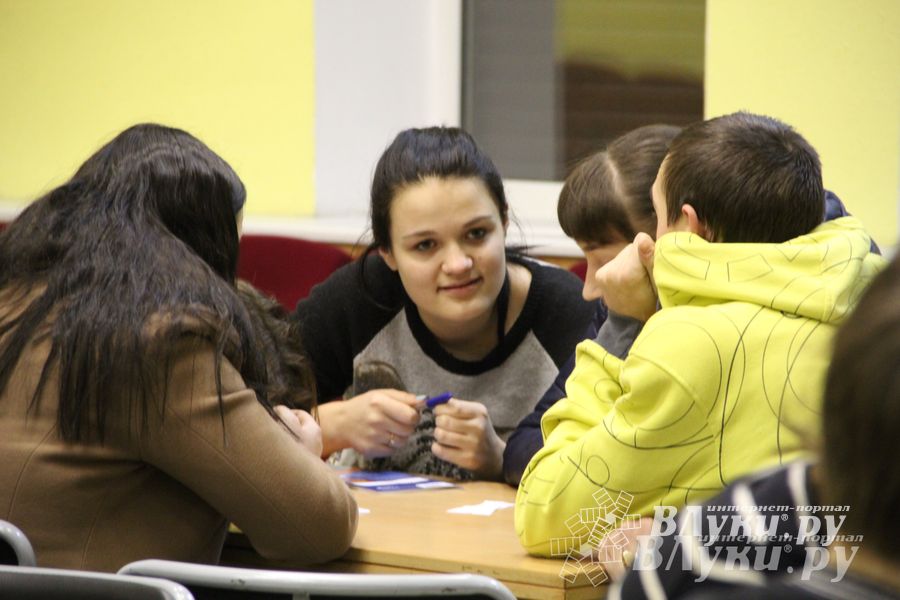 Четвертый тур игр «Что? Где? Когда?» состоялся вчера в ДК ЛК (фото)