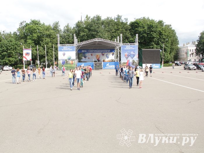 Репетиция вальса