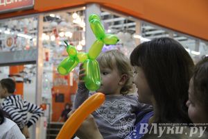 Торговый центр «Апельсин» отметил День рождения