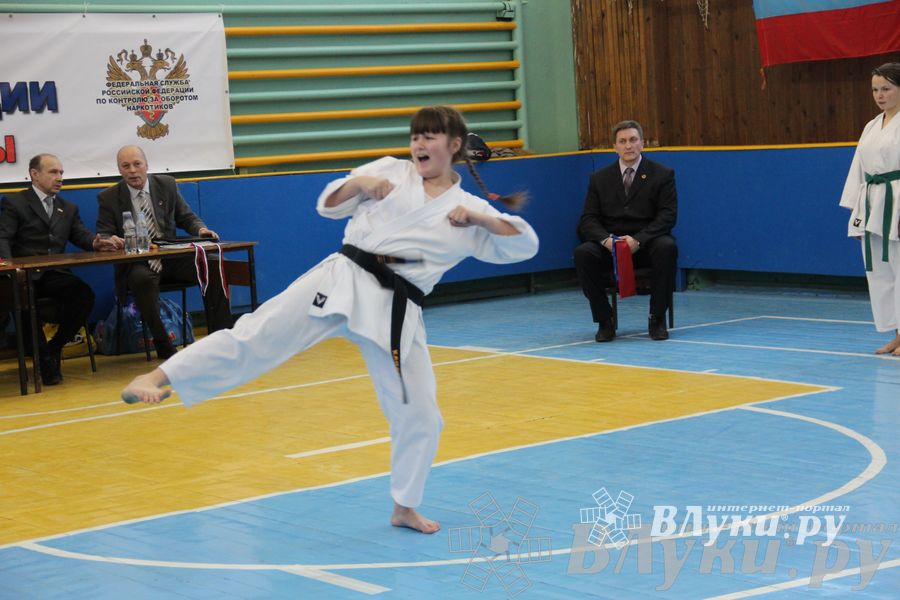 В Великих Луках прошел Открытый чемпионат Псковской области по каратэ