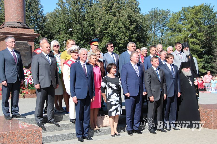 Военный парад в Великих Луках, часть II (ФОТО)