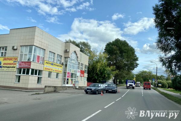 ДТП на улице Холмской (ФОТО)