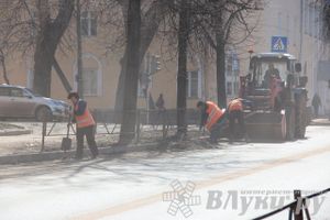 Великие Луки утопают в пыли и песке (фото)