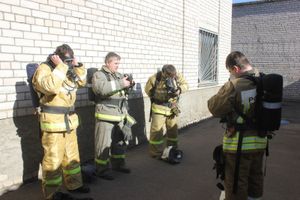 «Газодымозащитники» закрепили практические навыки (фото)
