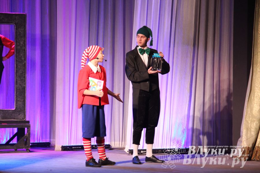 В городском ДК им. Ленина состоялась премьера музыкальной сказки «Буратино»