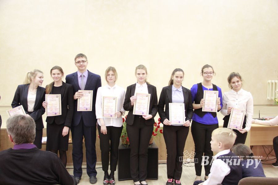 В великолукской школе № 13 чествовали лучших в спорте и учебе (ФОТО)