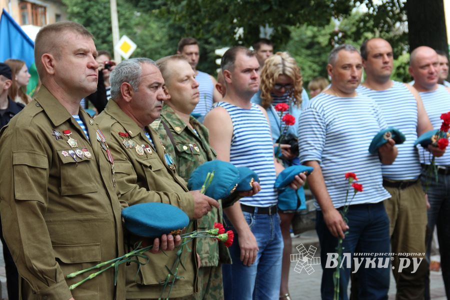В Великих Луках начались мероприятия, посвященные Дню ВДВ (ФОТО)
