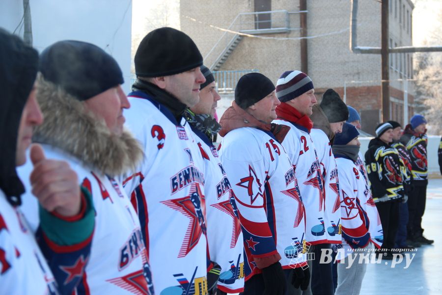 Великолукские хоккеисты разгромили гостей (фото)