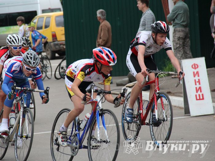 Гонка-критериум по велосипедному спорту