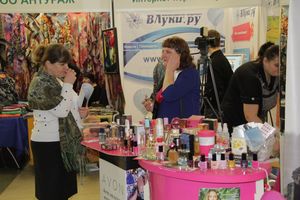 Шестая великолукская универсальная выставка открылась в Великих Луках (фото + видео)