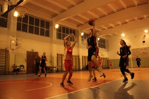 Великолукские баскетболистки борются за Кубок города (ФОТО)