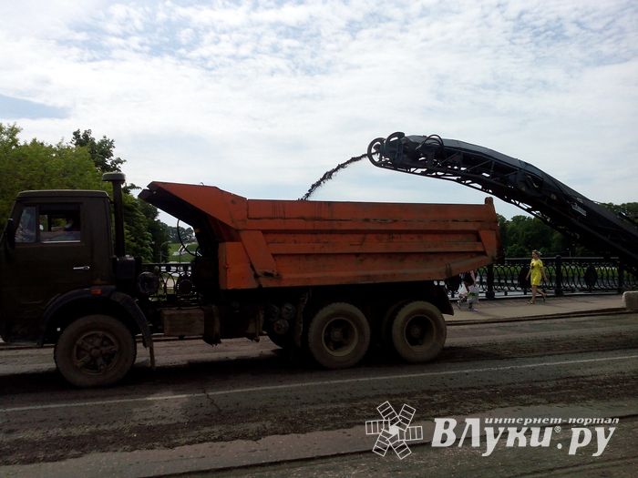 Мост через Ловать в Великих Луках откроют вечером (ФОТО)