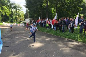 В Великих Луках стартовал Всероссийский день бега «Кросс нации-2017» (ФОТО)