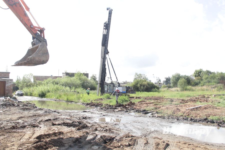 Путепровод: строительная компания петербургская, стройматериалы великолукские (ФОТО)