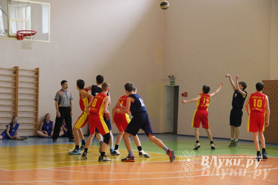 Игра 29 марта Великие Луки — Псков (юноши)