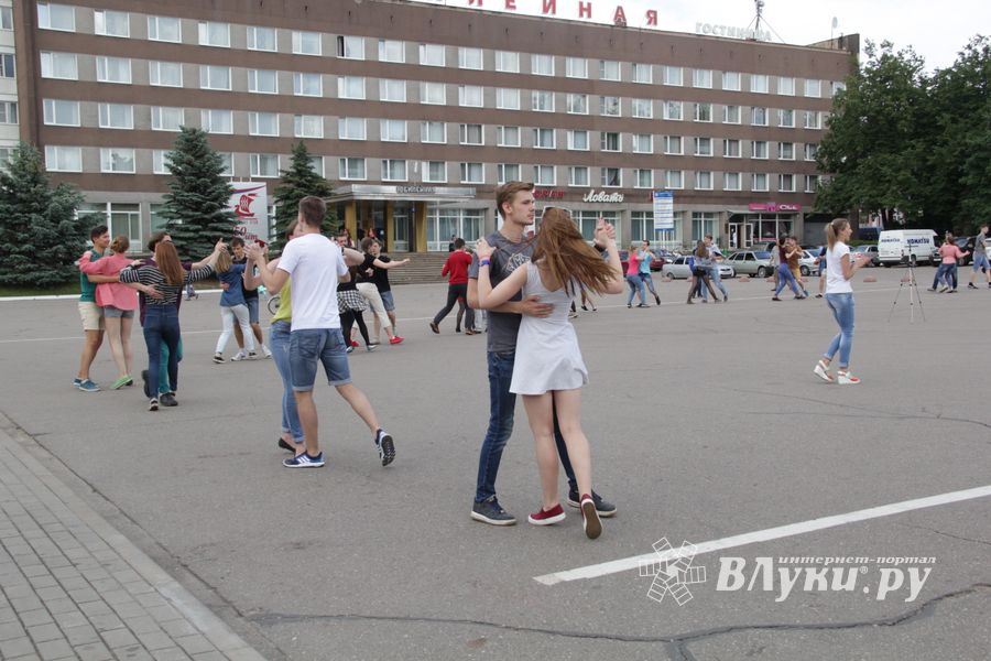 Репетиция вальса