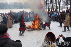 В Великих Луках встретили Масленицу