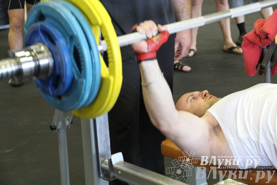 Народный жим в «С-Фитнес»