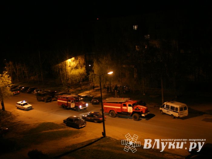 На Дружбе загорелся BMW