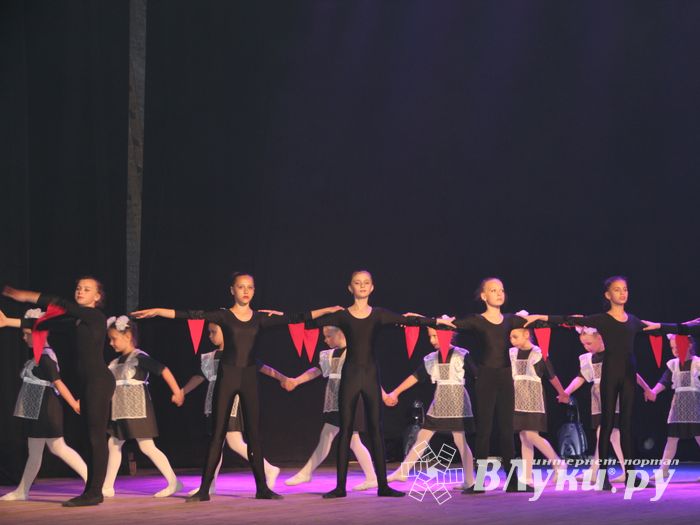 18 мая состоялся юбилейный концерт коллектива мажореток «Золотые погоны» (ФОТО)