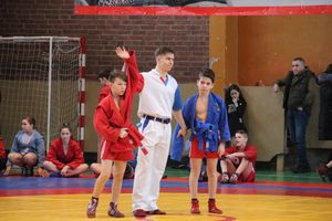 В Великих Луках прошли соревнования по самбо (ФОТО)