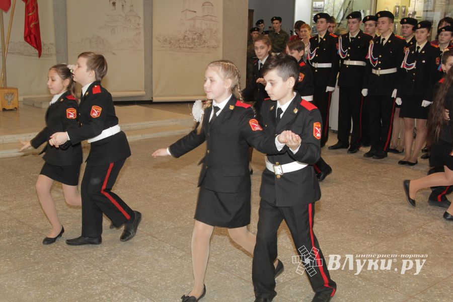 Великолукские кадеты принесли присягу (ФОТО)