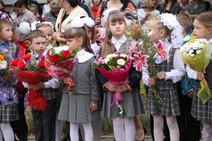 Школа №12 встретила День знаний (фото)