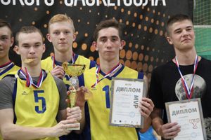 Лицеисты стали абсолютными чемпионами школьной баскетбольной лиги Великих Лук (ФОТО)