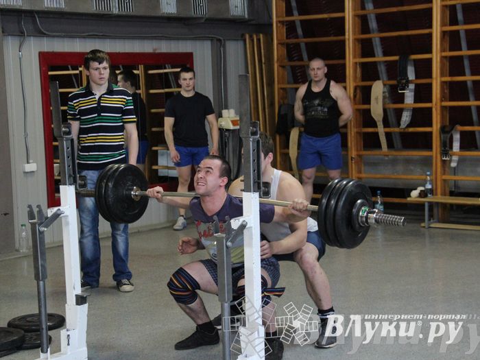 Первенство города Великие Луки по пауэрлифтингу и жиму лежа