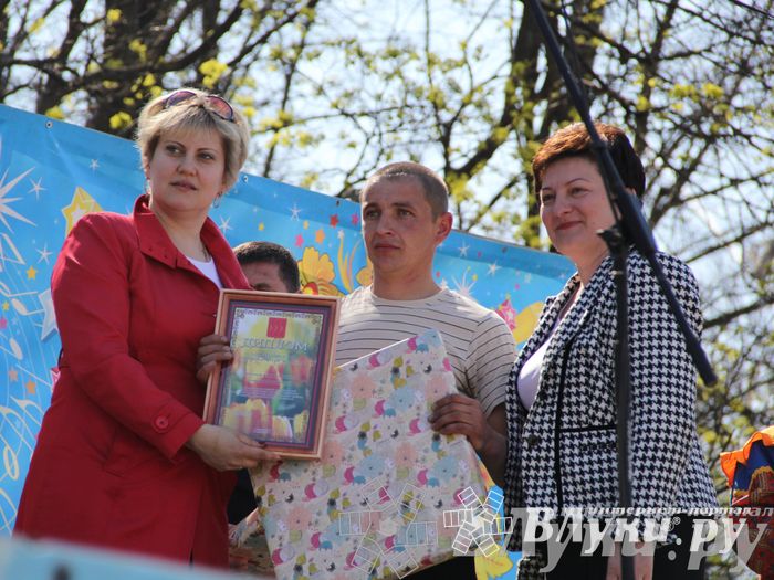 Традиционная весенняя ярмарка прошла в Великих Луках