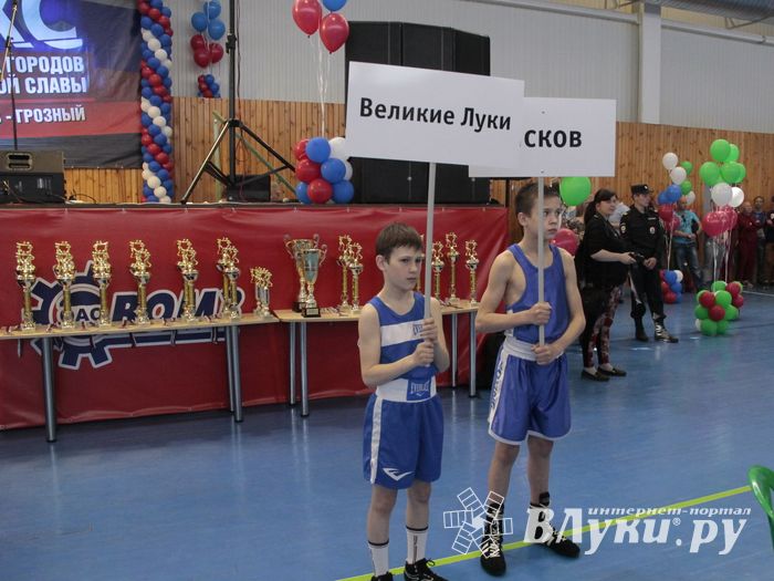 Матчевая встреча по боксу Великие Луки —Псков — Грозный (ФОТО)