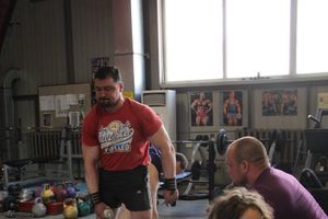 В Великих Луках прошел Чемпионат города по Русскому жиму и армлифтингу (фото)