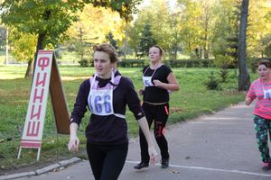 Легкоатлетический осенний кросс прошел в Великих Луках (фоторепортаж)