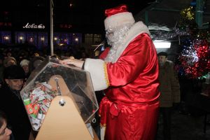 Великие Луки к встрече Нового года готовы (ФОТО)